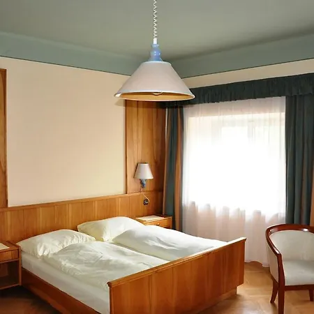 珀斯特酒店 3* Großkirchheim