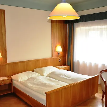 Post Hotel