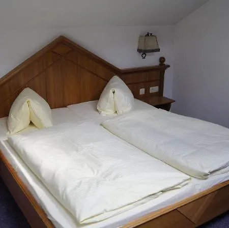 珀斯特酒店 3* Großkirchheim